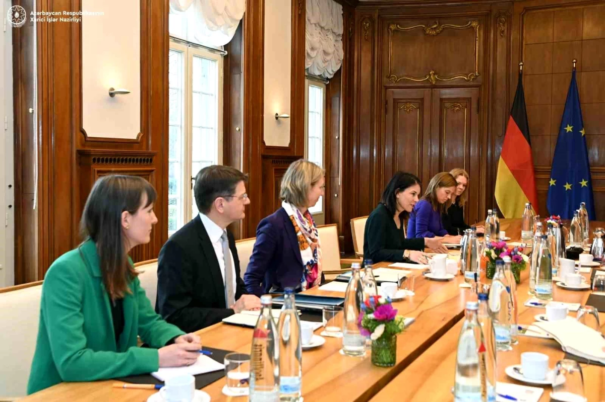 Azerbaycan Dışişleri Bakanı Ceyhun Bayramov, Almanya Dışişleri Bakanı Annalena Baerbock ile Görüştü
