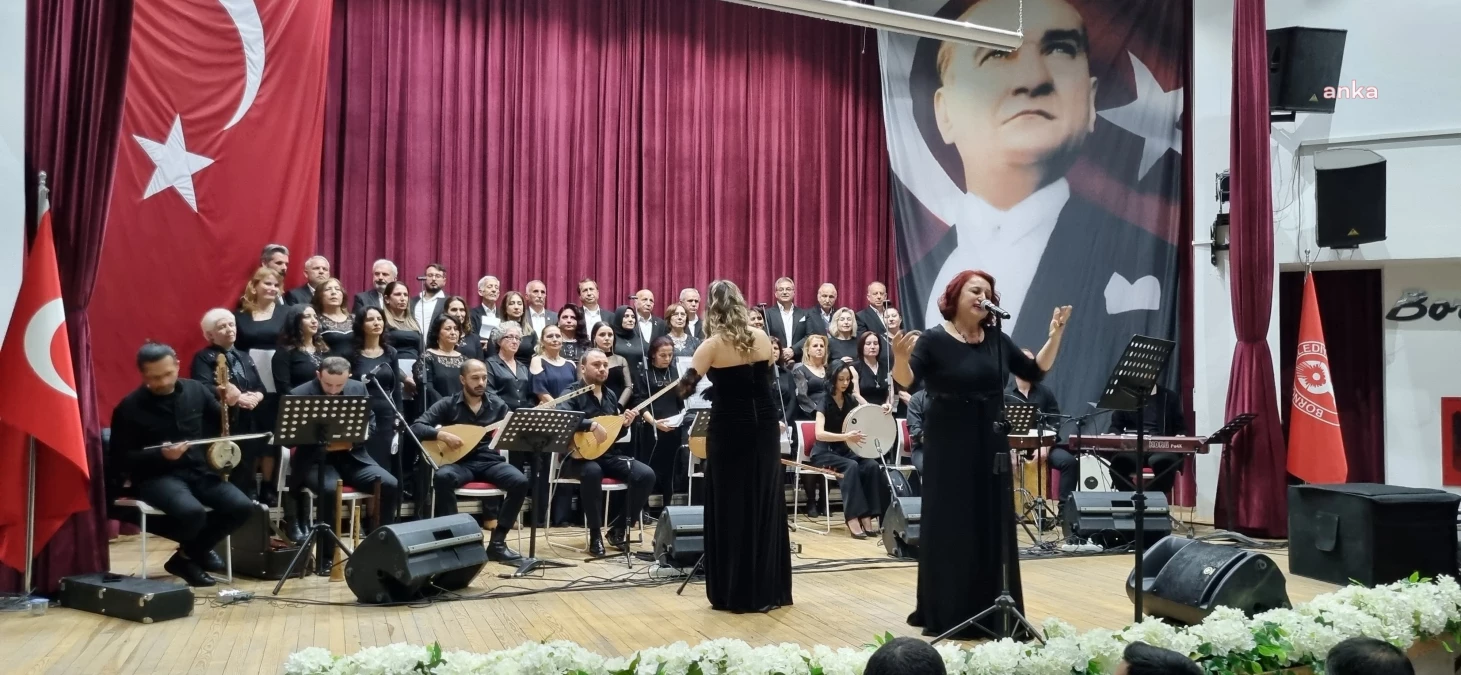 Bornova Belediyesi Sivil Toplum Kuruluşları Türk Halk Müziği Korosu Kış Konseri