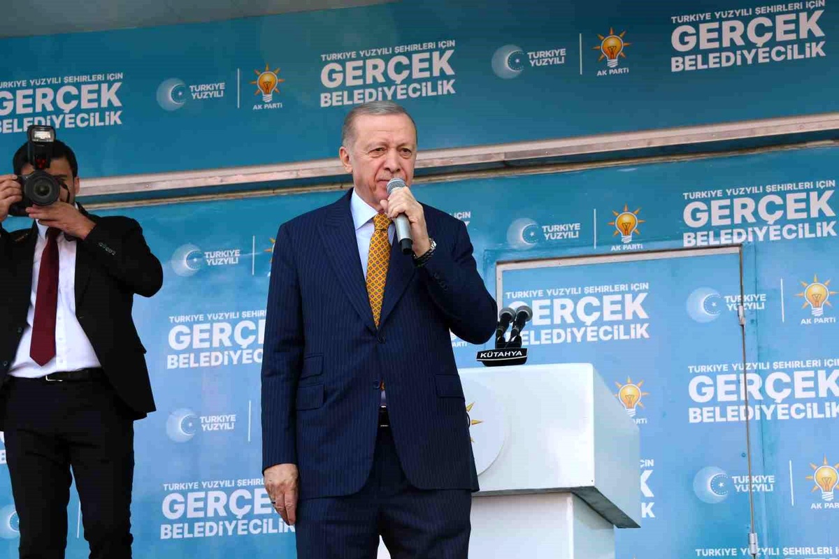 Cumhurbaşkanı Erdoğan: "Milletimizi kirli ittifakların karanlık hesaplarına bırakmayacağız"