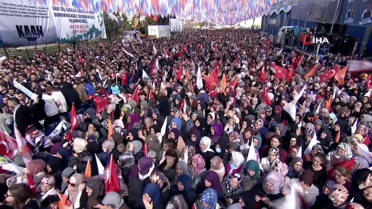 Cumhurbaşkanı Erdoğan: "Türkiye yüzyılı bayrağını, kör dünyanın tepesine biz dikeceğiz."