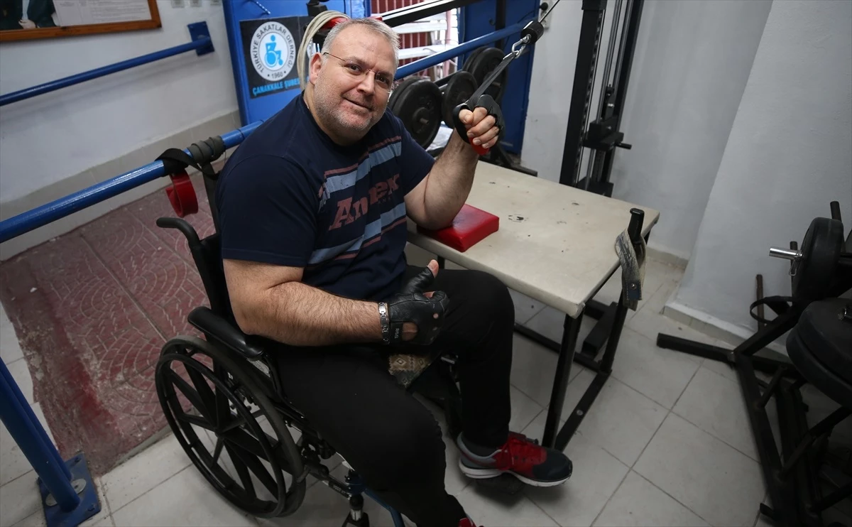 Tekerlekli Sandalyede Engellilere Örnek Olan Milli Sporcu Ümit Burunlular