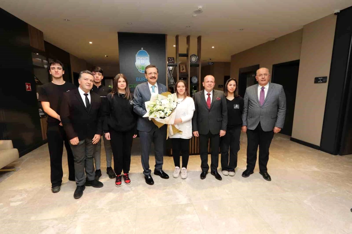 TOBB Başkanı Hisarcıklıoğlu, Bursa Ticaret Borsası\'nı ziyaret etti