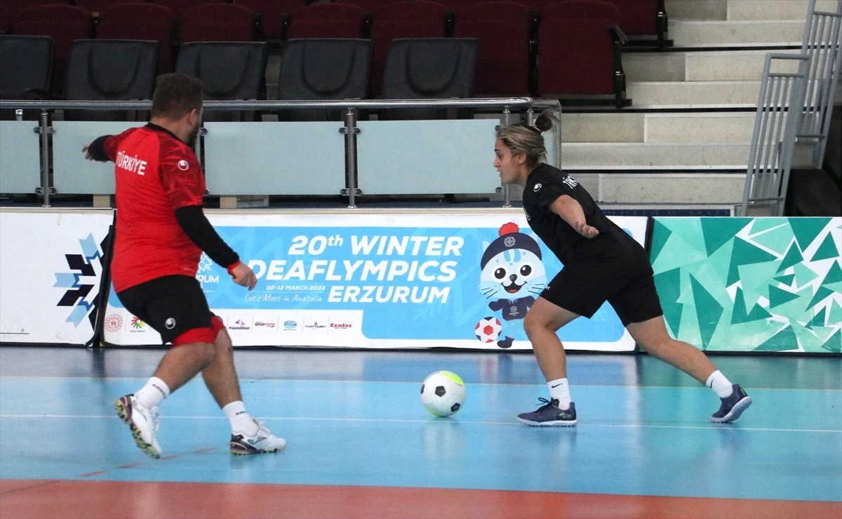 İşitme Engelliler A Milli Erkek ve Kadın Futsal Takımı, Deaflympics\'te Şampiyonluk İstiyor