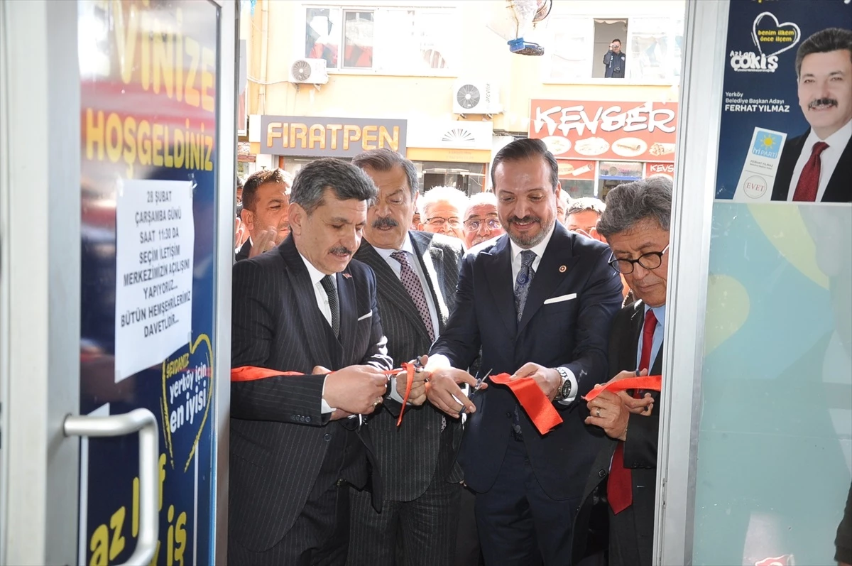 İYİ Parti Sözcüsü Kürşad Zorlu: \'Siyasi iktidara mesaj vermek için sandık önemlidir\'