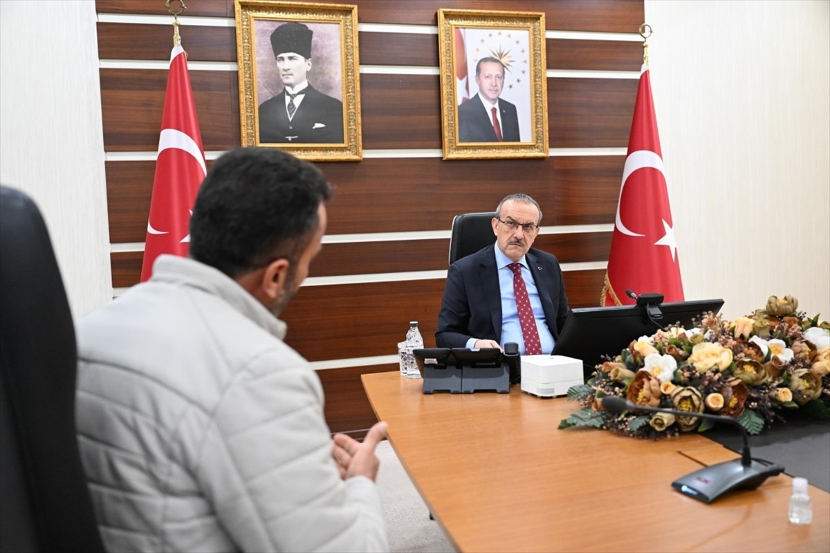 Kocaeli Valisi Seddar Yavuz, vatandaşların sorunlarını dinledi