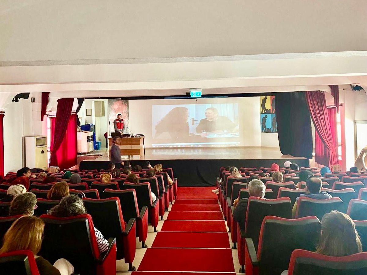 Muğla İl Jandarma Komutanlığından Anne, Anne Adayı ve Öğretmenlere Uyuşturucu Semineri