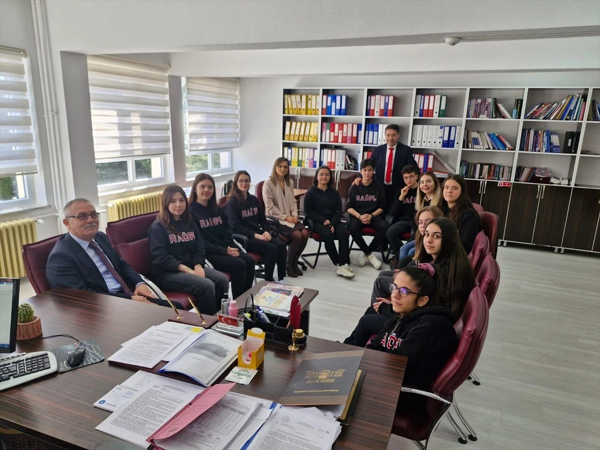 Refik Arslan Öztürk Fen Lisesi, TÜBİTAK Lise Öğrencileri Araştırma Projeleri Yarışması\'nda bölge finallerine katılmaya hak kazandı