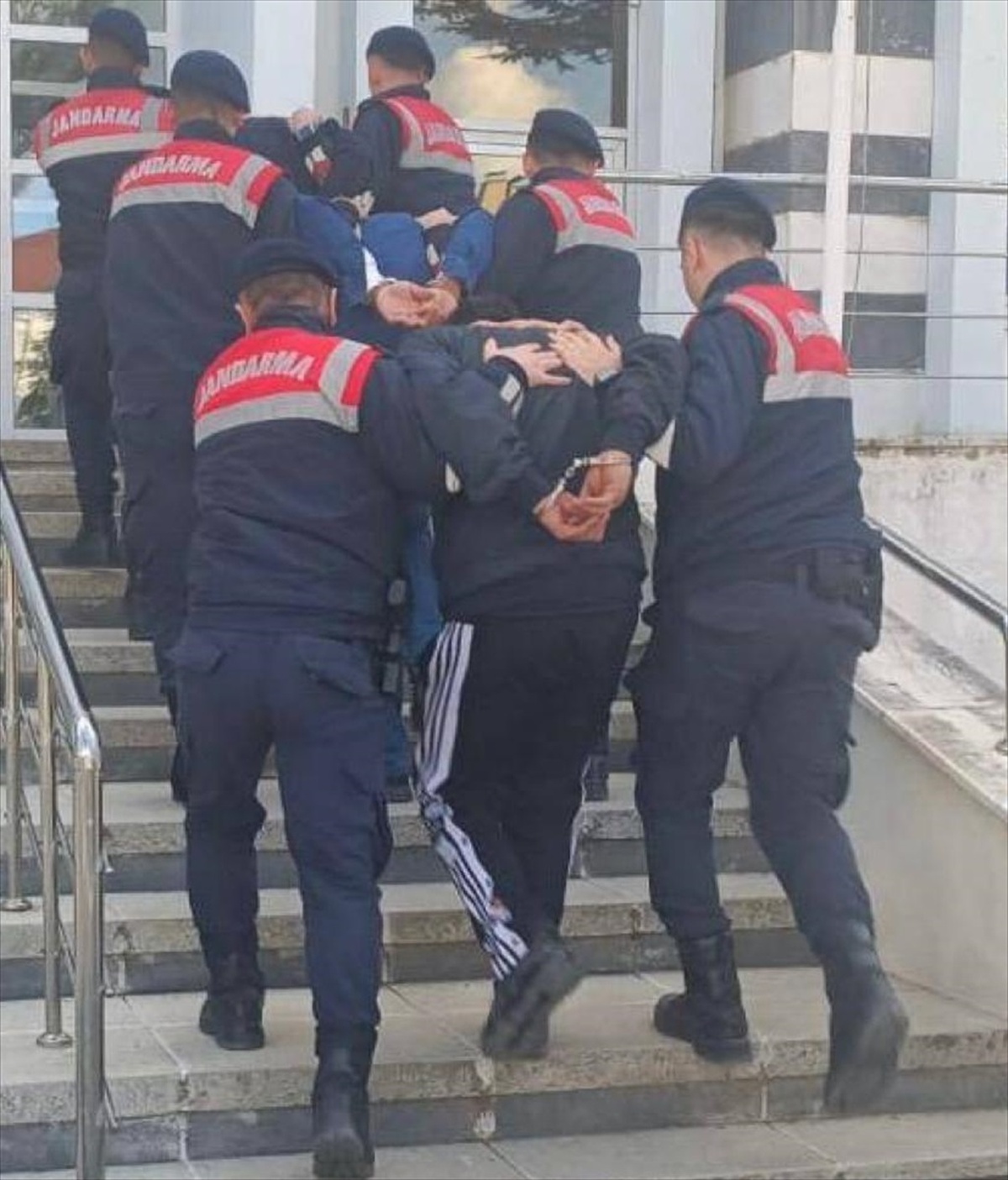 Yozgat\'ta Otomobil Tamiri Bahanesiyle Zorla Senet İmzalattılar