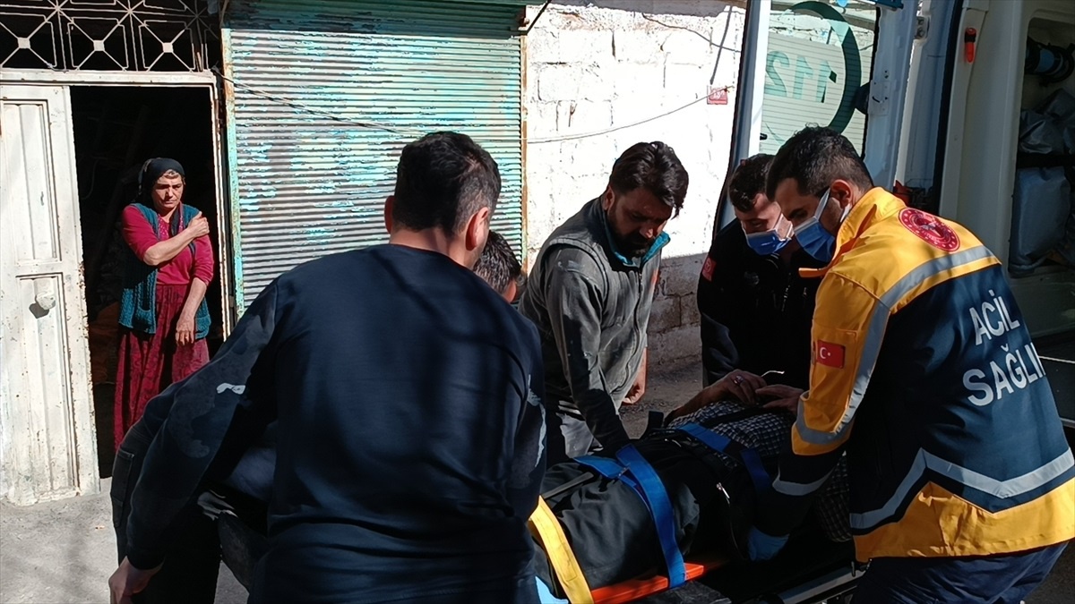 Adıyaman\'da Görme Engelli Babasıyla Oğlunu Atarak Annesini Darbettiği İddia Edilen Şüpheli Yakalandı