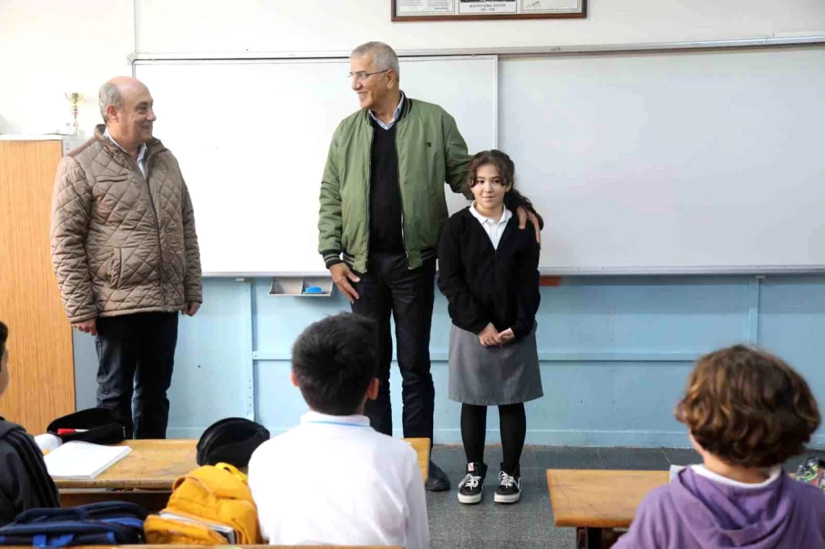 Mersin Mezitli Belediye Başkanı, öğrencinin vaadini yerine getirdi