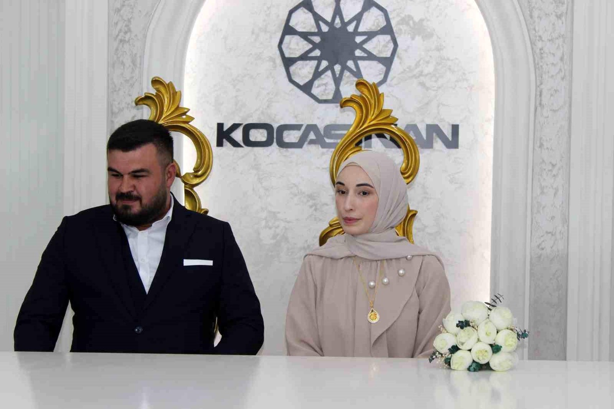 Kayseri\'de çiftler özel olması nedeniyle 29 Şubat\'ı tercih etti