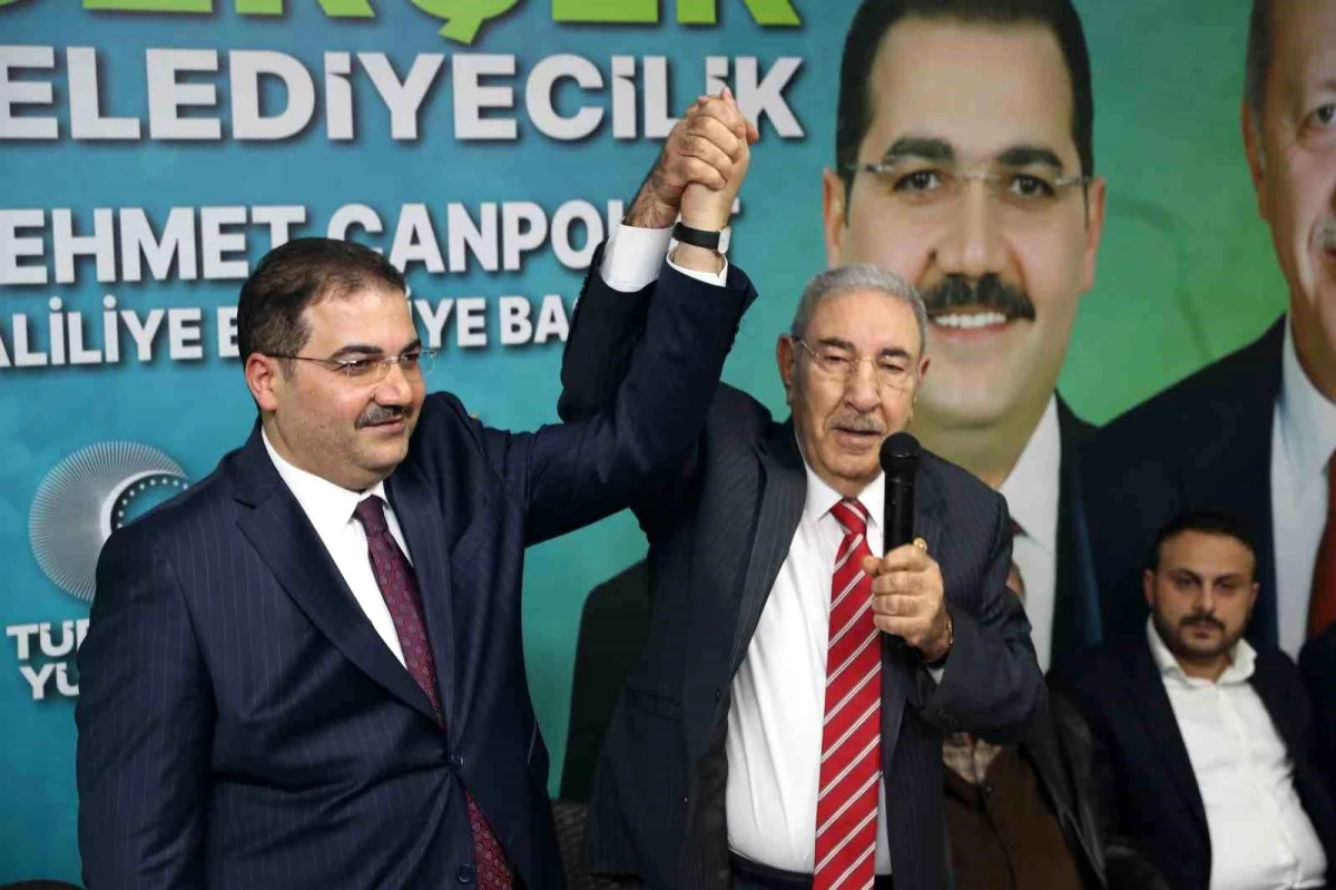 Haliliye Belediye Başkanı Mehmet Canpolat, Seçim İrtibat Bürosunda Vatandaşlarla Buluştu