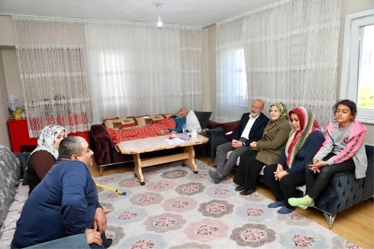 Kocasinan Belediye Başkanı ve Başkan Adayı Ahmet Çolakbayrakdar, Kocasinanlıların Gönlünü Fethediyor