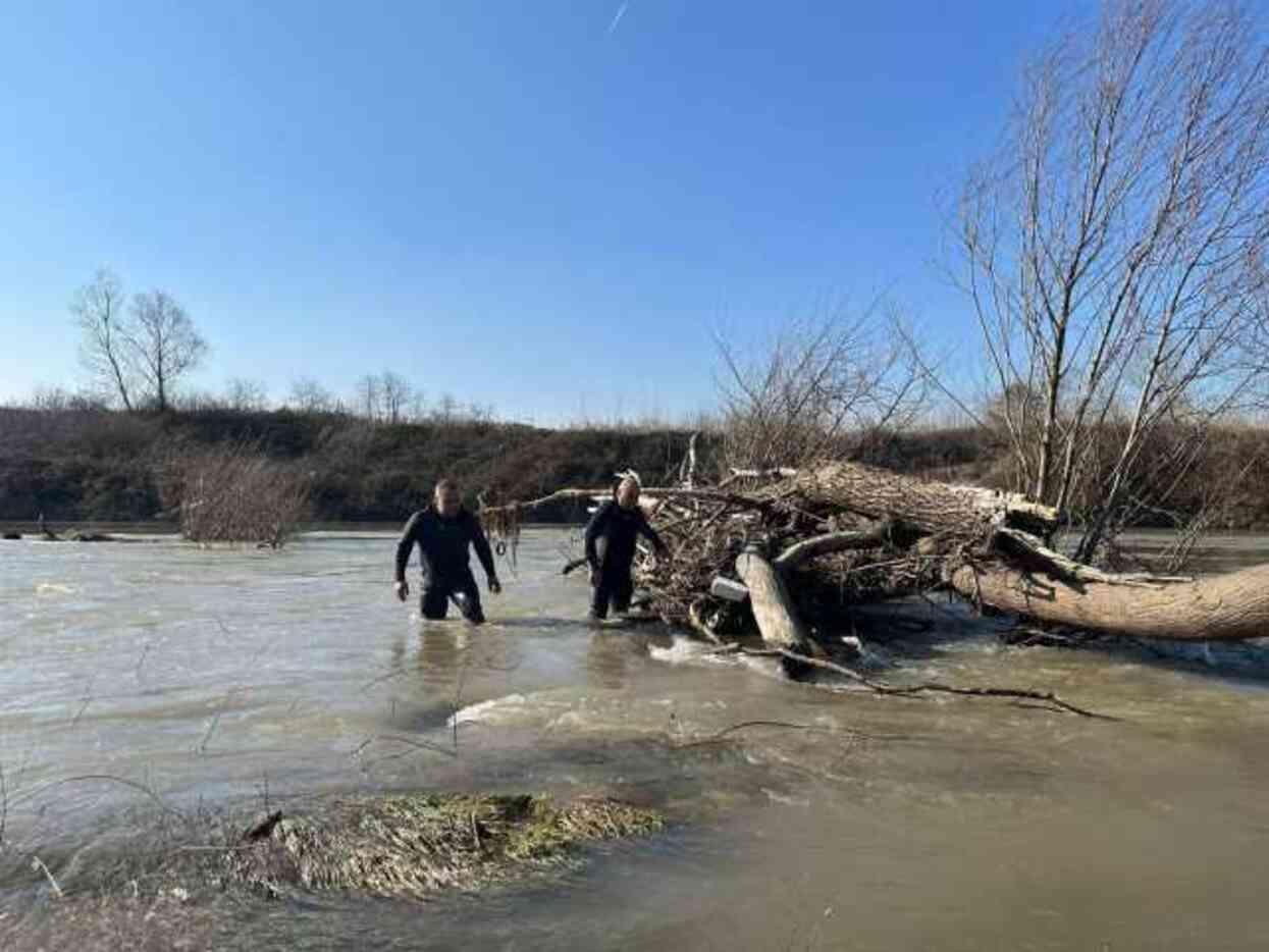 Eşinin öldüreceğini söyledikten sonra cansız bedeni nehirde bulunan kadının oğlu tutuklandı