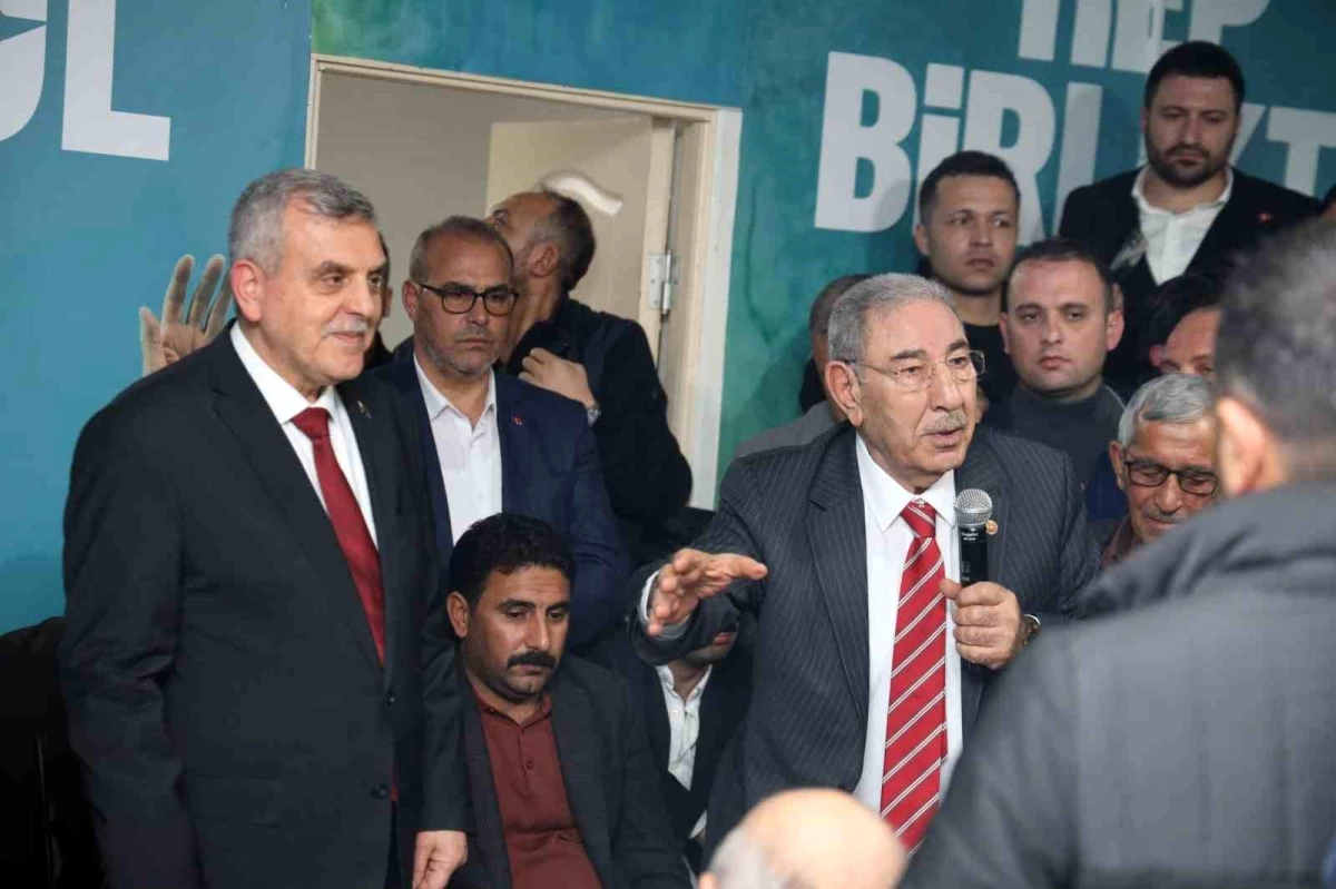 Şanlıurfa Büyükşehir Belediye Başkanı Zeynel Abidin Beyazgül\'e Destek Artıyor
