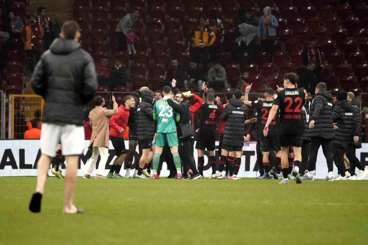 Fatih Karagümrük, Galatasaray\'ı eleyerek yarı finale yükseldi