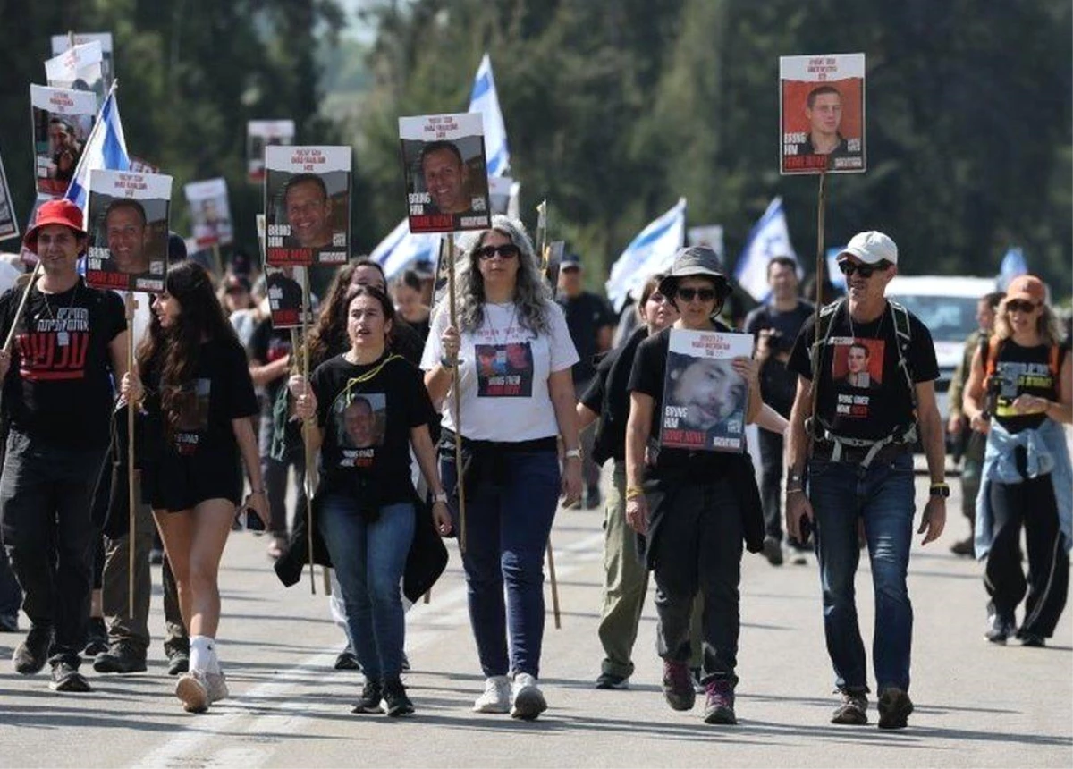 İsrail\'de rehinelerin serbest bırakılması için yürüyüş başlatıldı