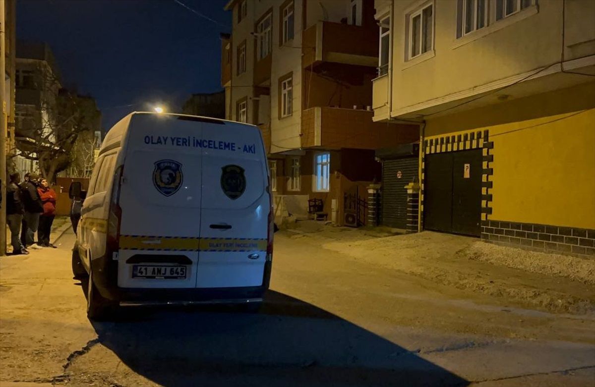 Gebze\'de 8 Aylık Hamile Kadın Evde Baygın Bulundu, Hastanede Hayatını Kaybetti