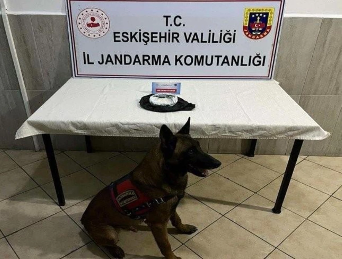 Eskişehir\'de 12 Operasyonda Uyuşturucu Ele Geçirildi, 3 Tutuklama