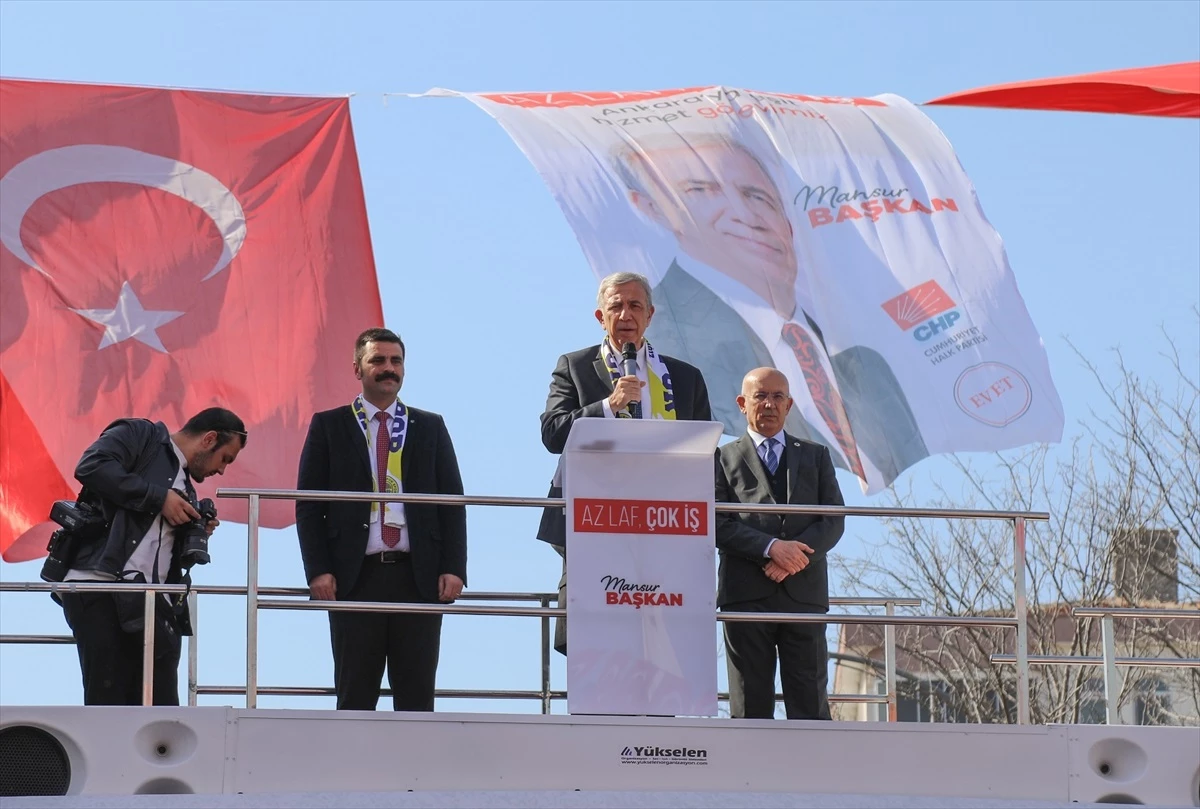 Ankara Büyükşehir Belediye Başkanı Mansur Yavaş, Çubuk\'ta seçim koordinasyon merkezinin açılışına katıldı
