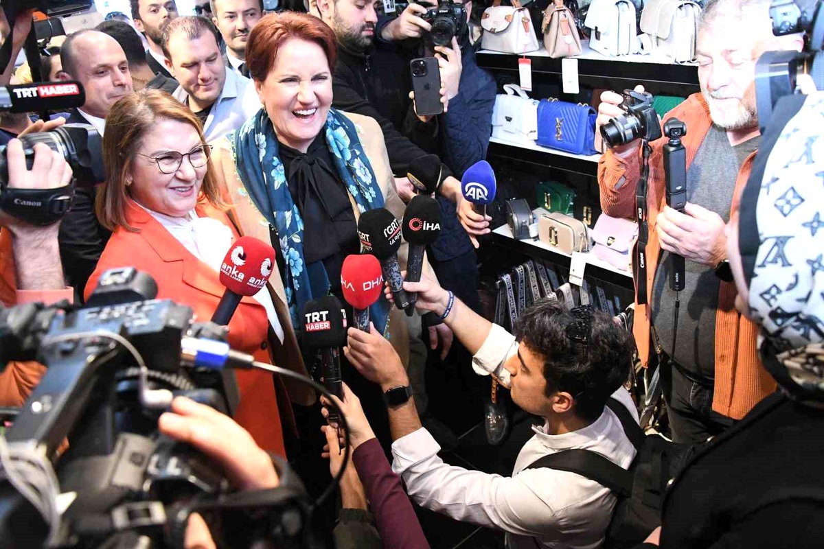Meral Akşener Kahramankazan\'da Esnafı Ziyaret Etti