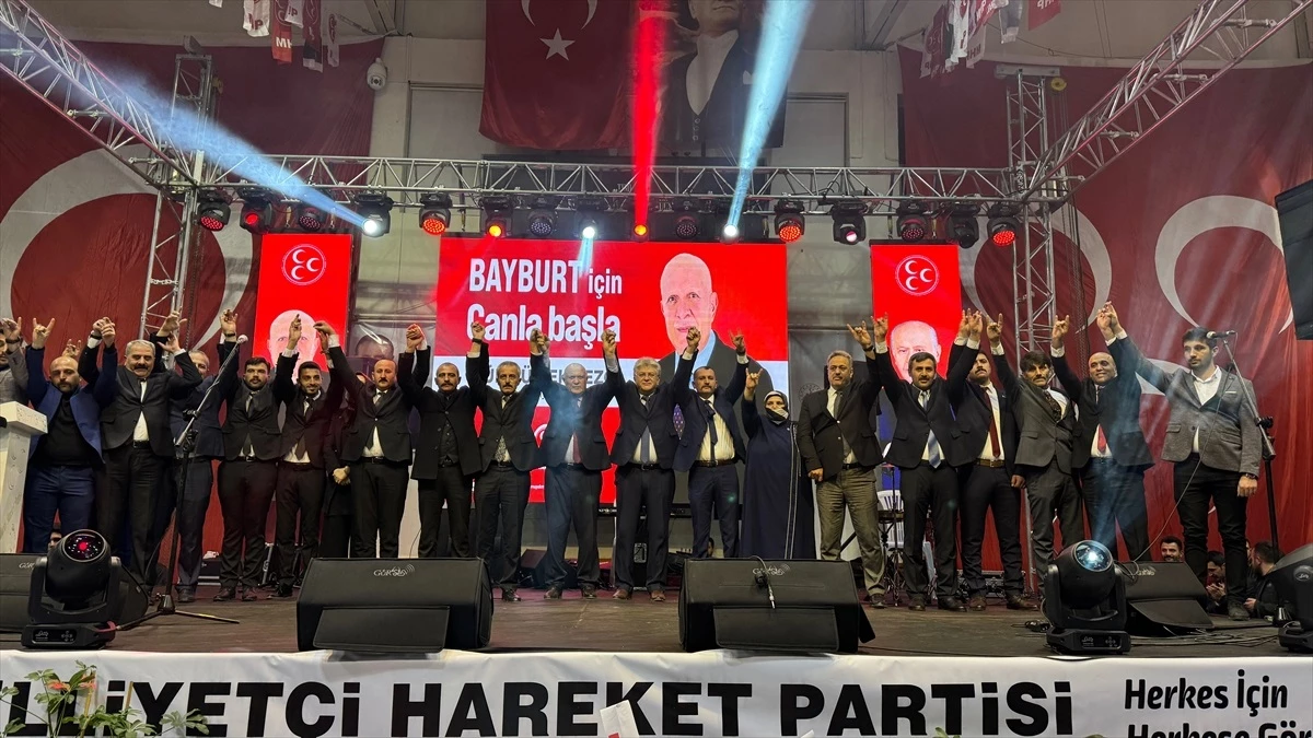 MHP Bayburt İl Başkanlığı, yerel seçimler için adaylarını tanıttı