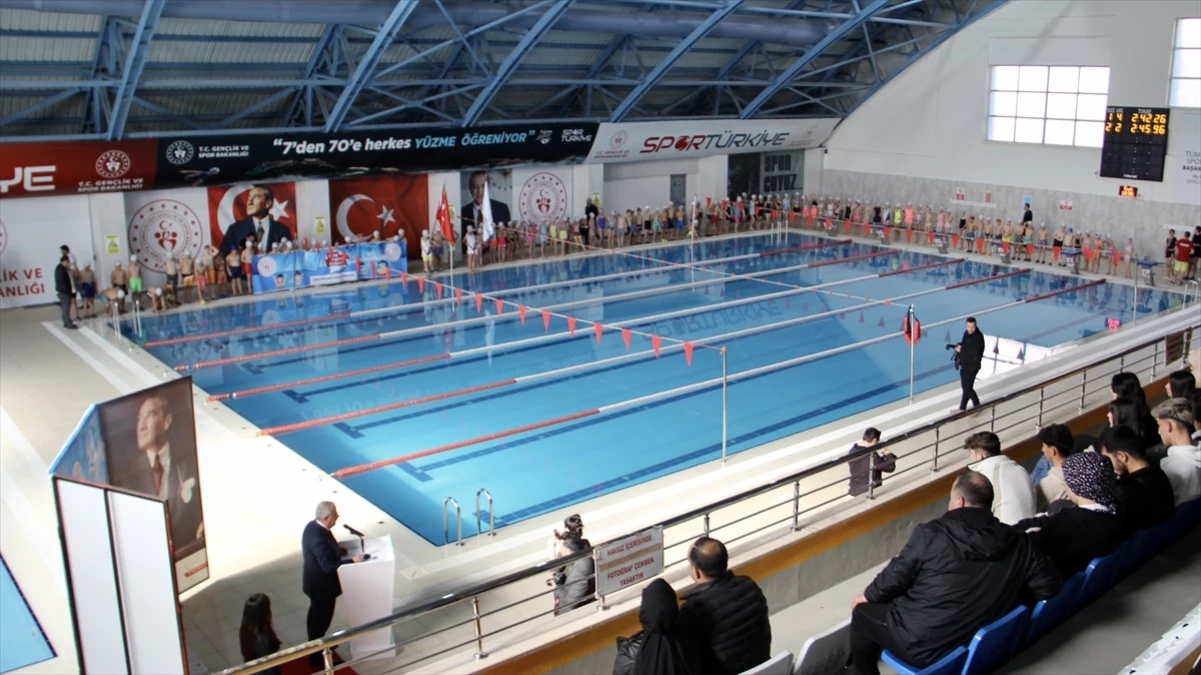Sinop\'ta 35 Bin Kişiye Yüzme Eğitimi Verildi