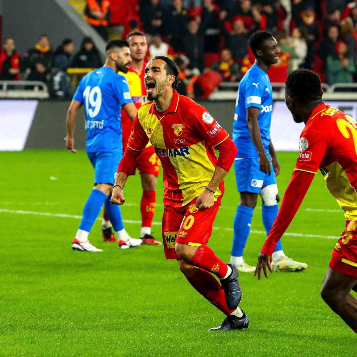 Göztepe\'nin orta saha oyuncusu Yalçın Kayan, son 4 maçta 4 gol attı