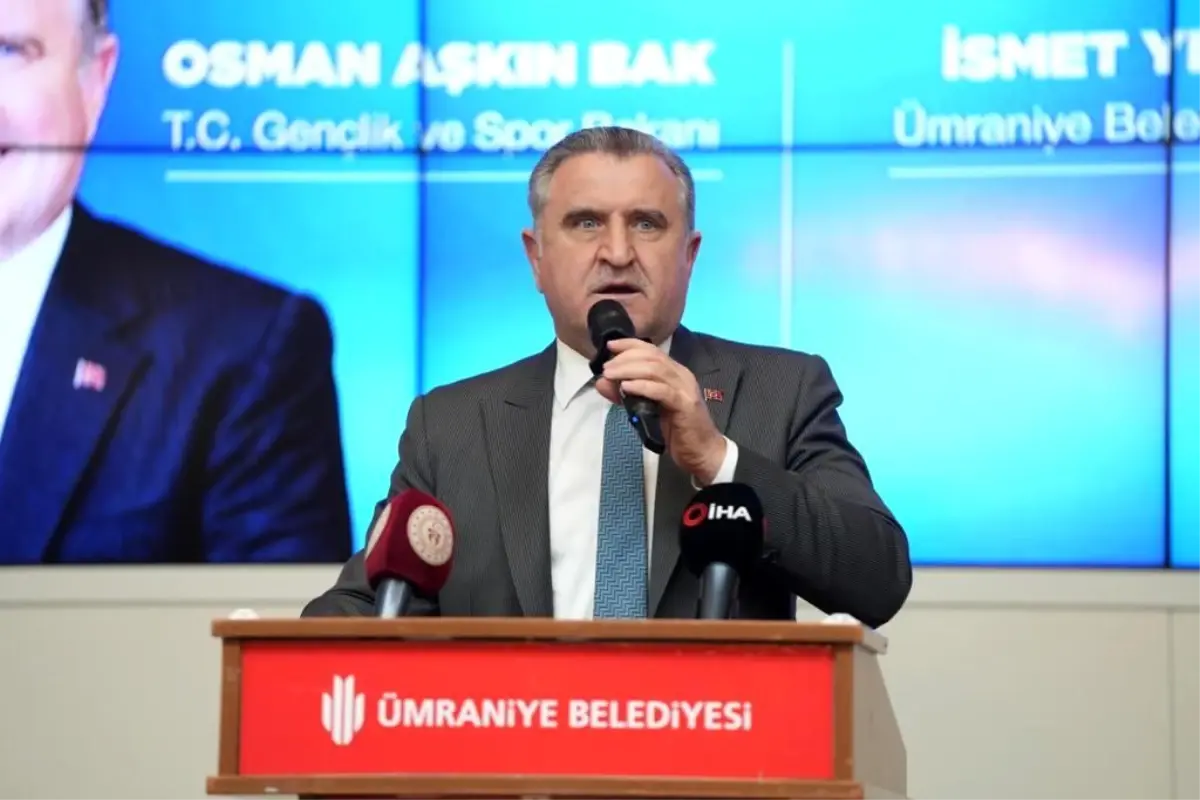 Gençlik ve Spor Bakanı Osman Aşkın Bak Ümraniye\'de Rizeliler Buluşmasına katıldı