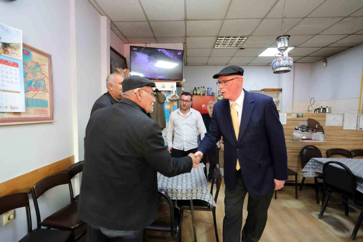 Odunpazarı Belediye Başkanı Kazım Kurt, Emek Mahallesi\'nde Esnaf Ziyareti Gerçekleştirdi