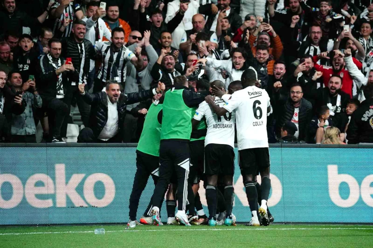 Beşiktaş, Tüpraş Stadyumu\'nda rakiplerine üstünlük sağladı