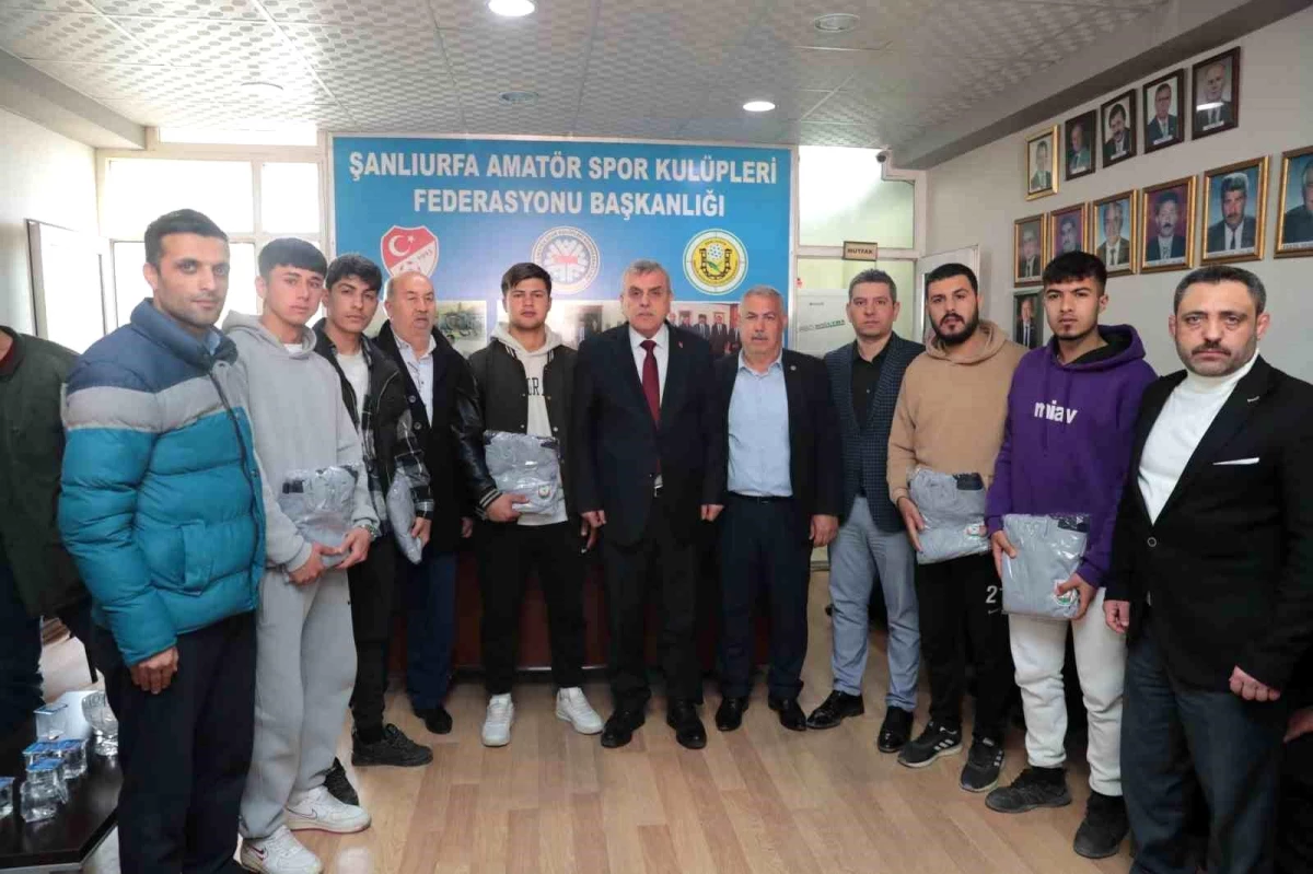 Şanlıurfa Büyükşehir Belediye Başkanı Amatör Spor Kulüplerini Ziyaret Etti