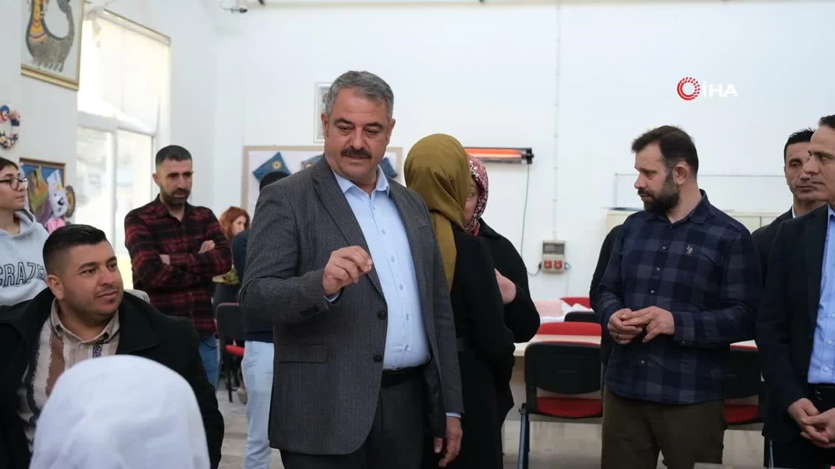 AK Parti Diyarbakır Büyükşehir Belediye Başkan Adayı Mehmet Halis Bilden, istihdam garantili mesleki eğitim kurslarıyla işsizlik sorununu çözecek