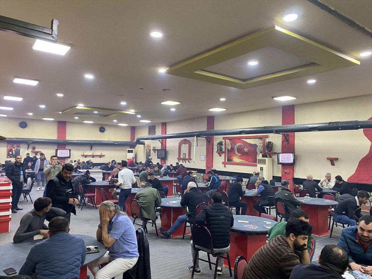 Bornova\'da kumar oynayan 83 kişiye 533 bin 275 lira ceza