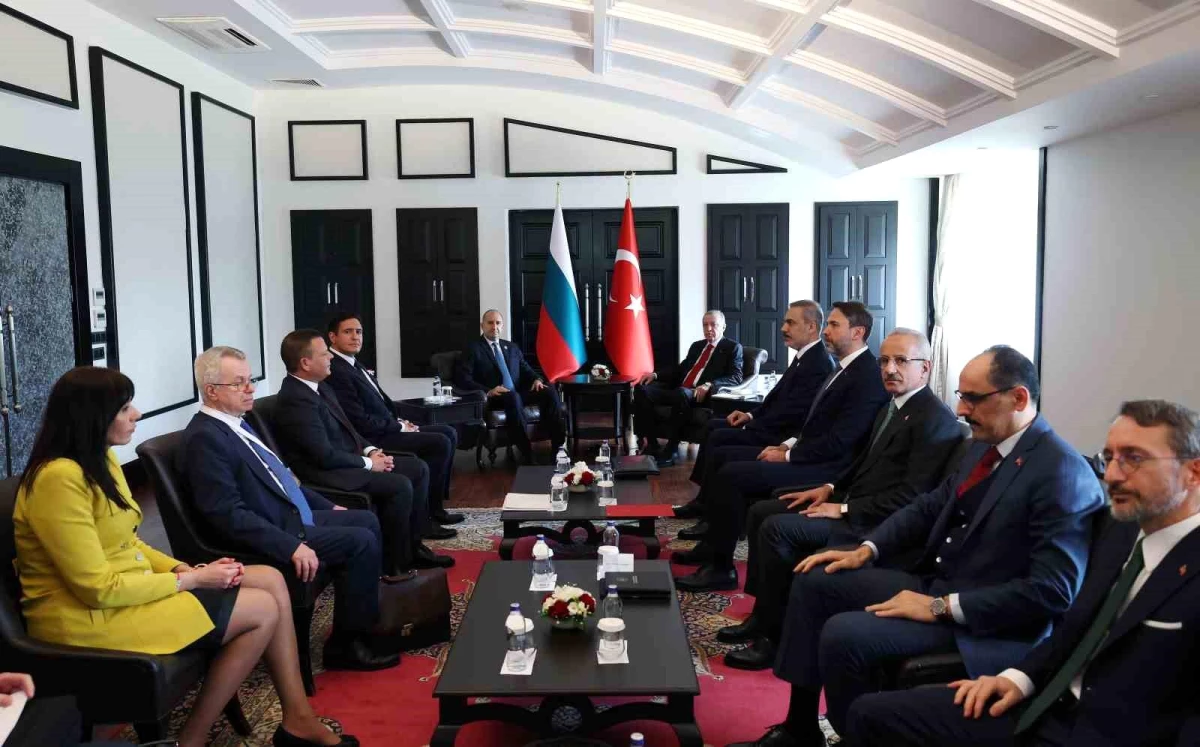 Cumhurbaşkanı Erdoğan, Bulgaristan Cumhurbaşkanı Radev ve Türkmenistan Devlet Başkanı Berdimuhamedov ile görüştü