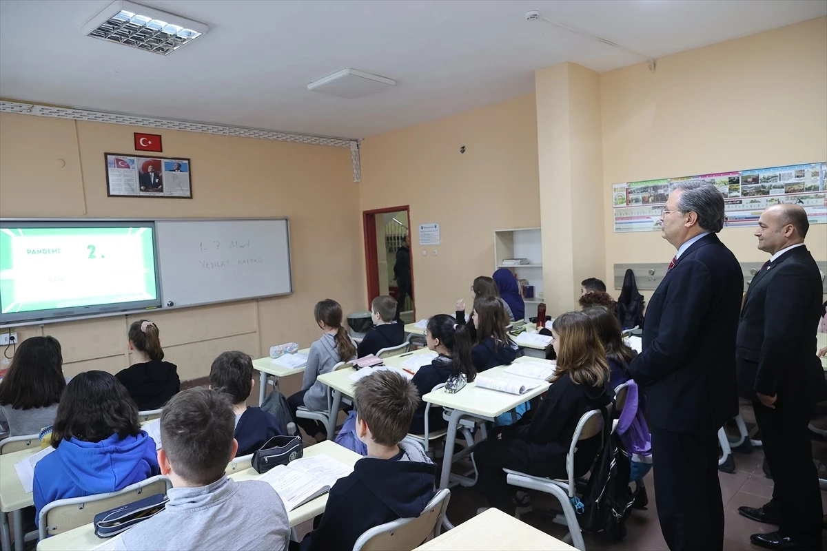 Edirne\'de Yeşilay Haftası programları tüm okullarda başladı