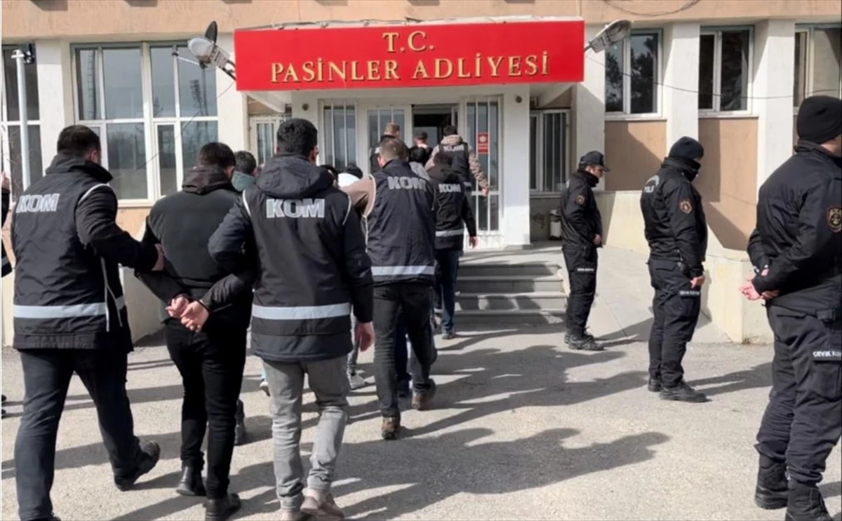 Erzurum\'da tefecilik operasyonunda 4 kişi tutuklandı