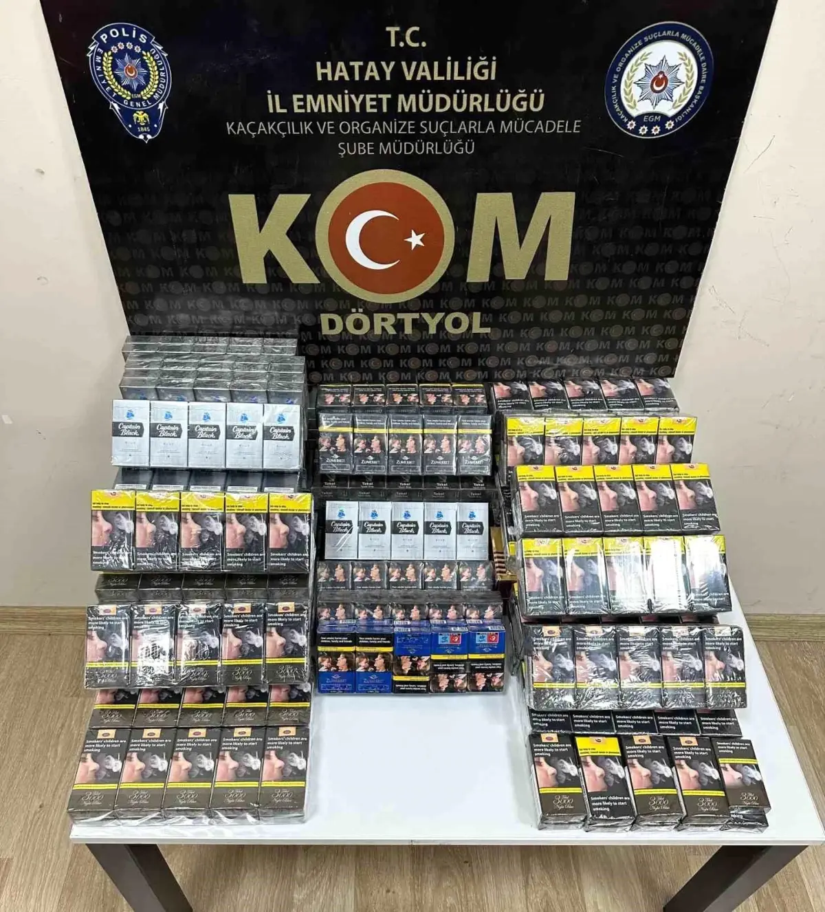 Hatay\'da 600 bin makaron ve 590 paket gümrük kaçağı sigara ele geçirildi