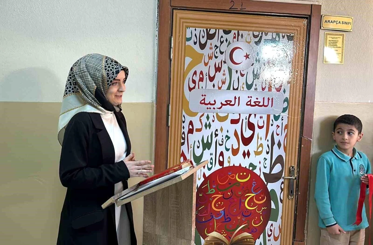 Erzurum\'da Necip Fazıl İmam Hatip Ortaokulu\'nda Arapça sınıfı açıldı