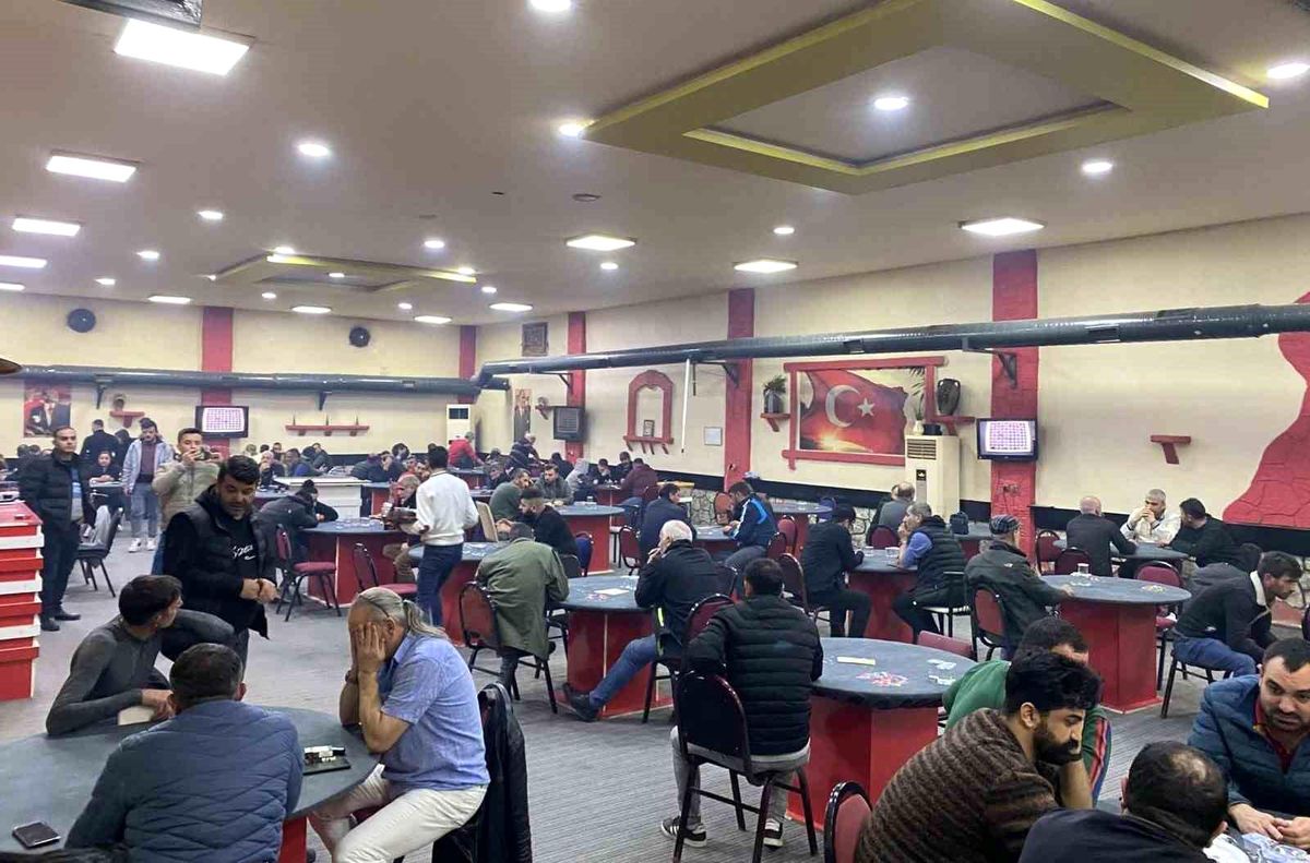 İzmir\'de Kumar Oynayanlara 533 Bin 275 TL Para Cezası