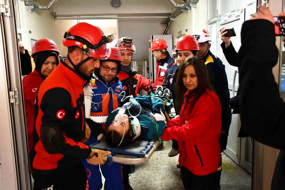 Karabük\'te Deprem Tatbikatı Gerçekleştirildi