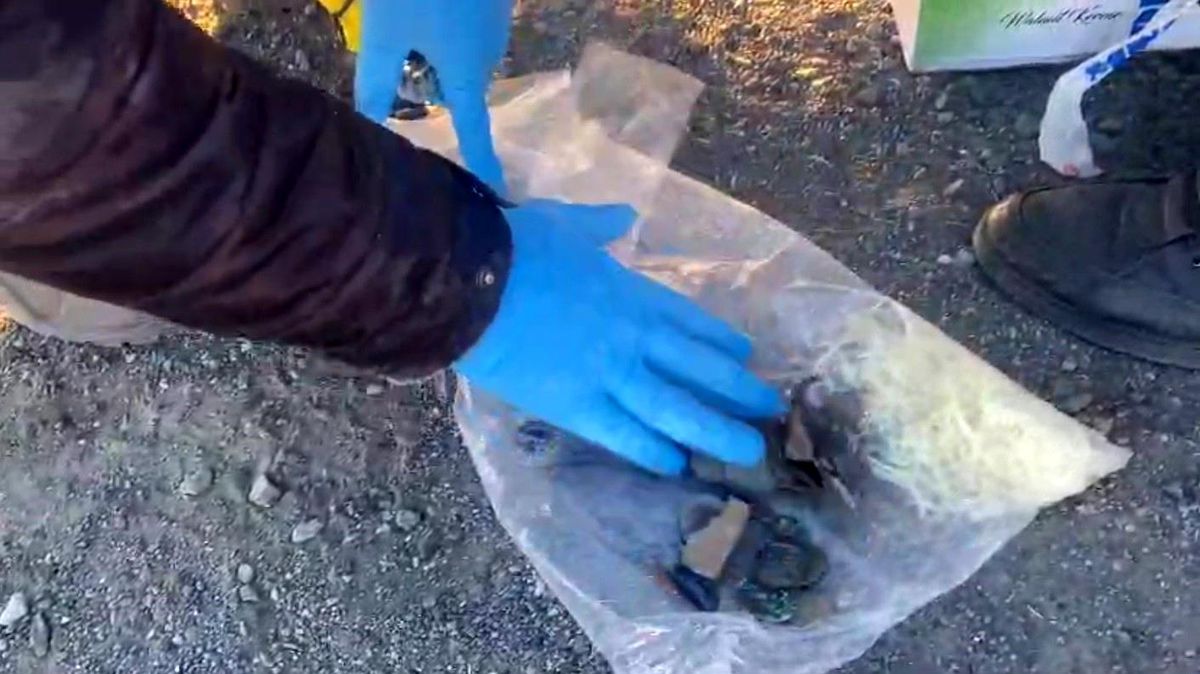 Kars\'ta peynir paketlerinden tarih çıktı, çok sayıda tarihi eser ele geçirildi