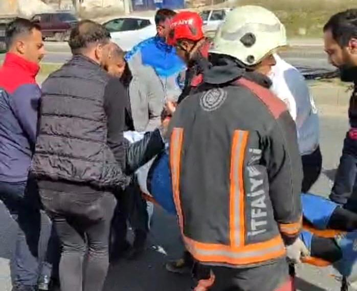 Malatya\'da otomobil refüje çarptı: Sürücü ağır yaralandı