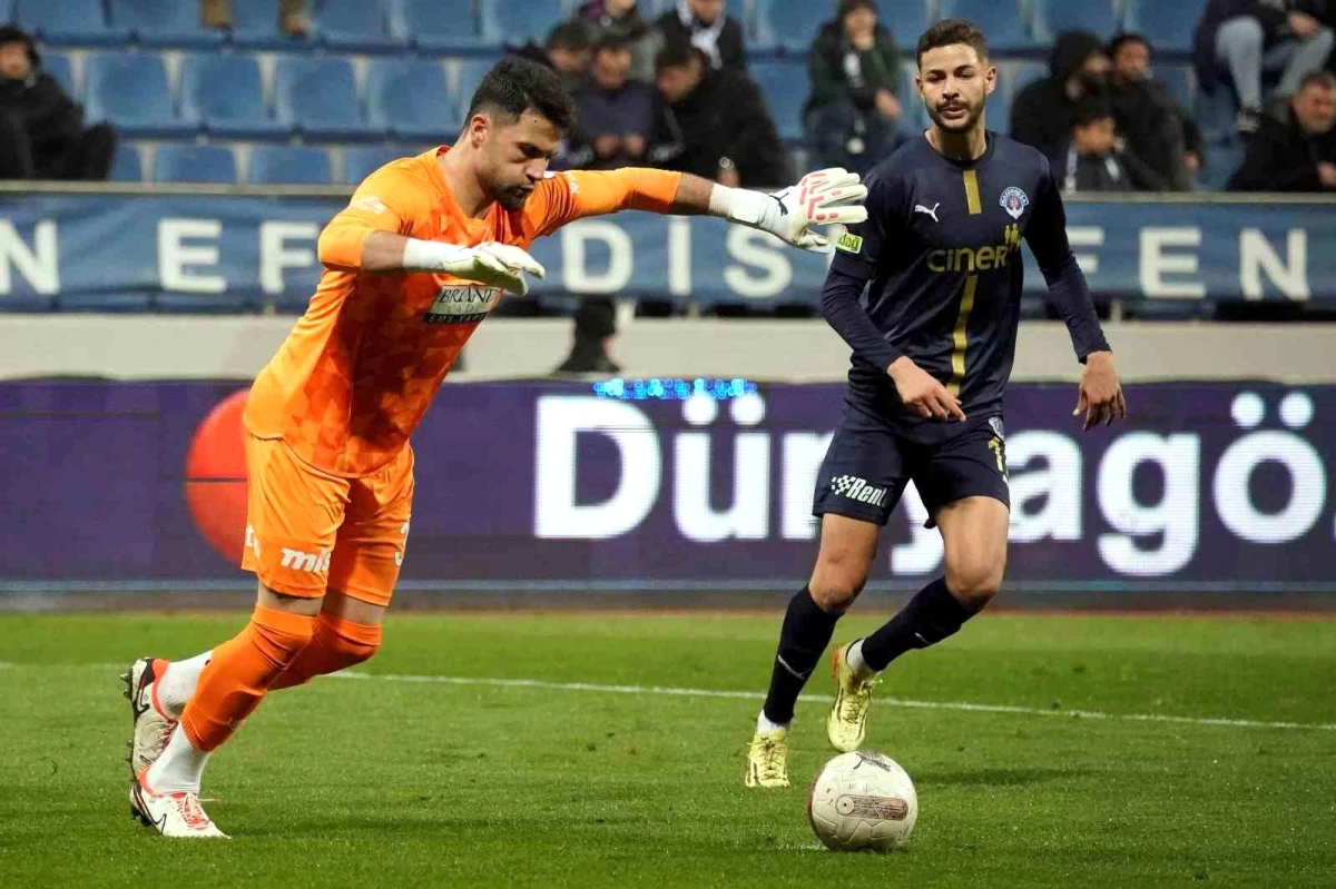 Trendyol Süper Lig\'de Kasımpaşa ile Sivasspor Berabere