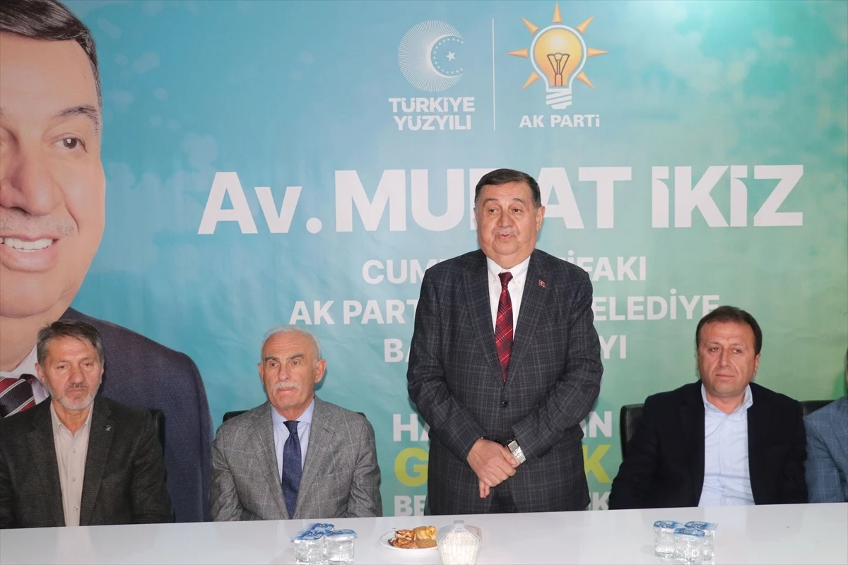 AK Parti Genel Başkan Yardımcısı Yusuf Ziya Yılmaz, Samsun\'un Havza ilçesinde partisinin Seçim Koordinasyon Merkezini ziyaret etti