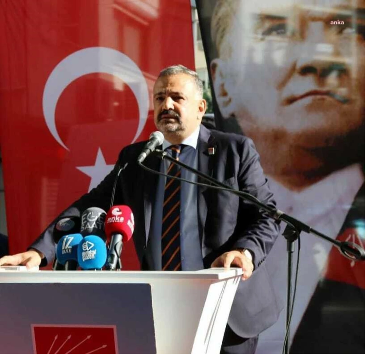 CHP İzmir İl Başkanı Şenol Aslanoğlu, Menemen\'deki skandal mezar ziyaretine tepki gösterdi