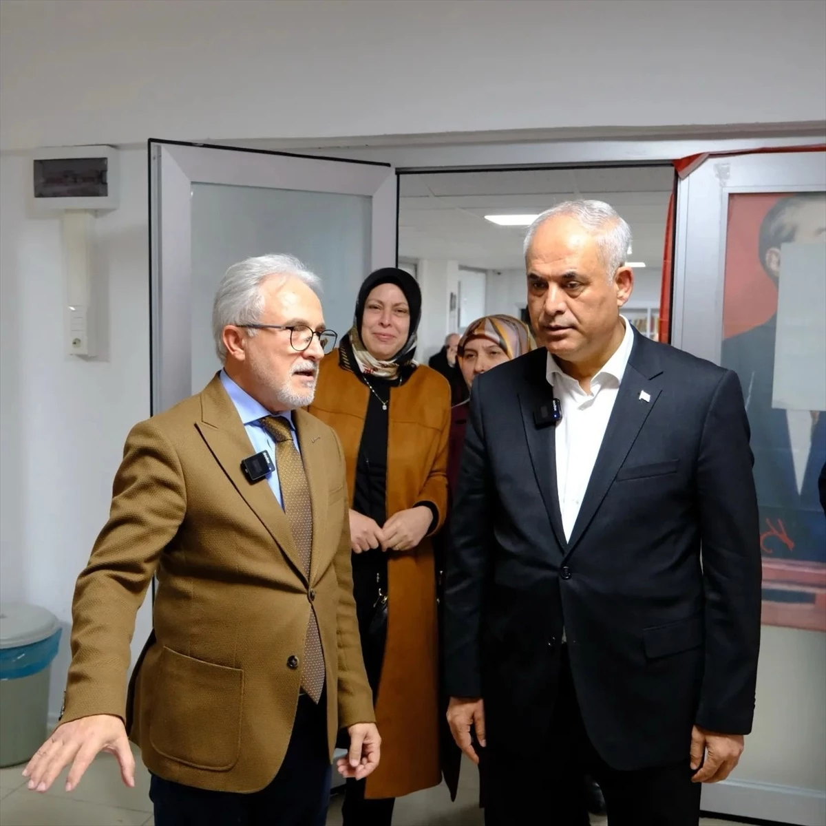 AK Parti Bilecik Belediye Başkan Adayı Mustafa Yaman, Kent Konseyi\'ni ziyaret etti