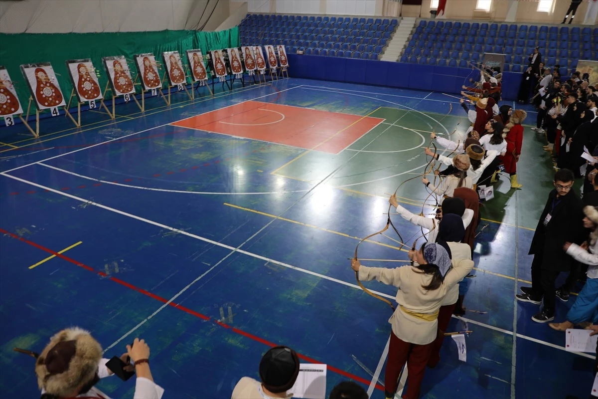 Yozgat Bozok Üniversitesi\'nde Türk Okçuluğu Yarışması düzenlendi