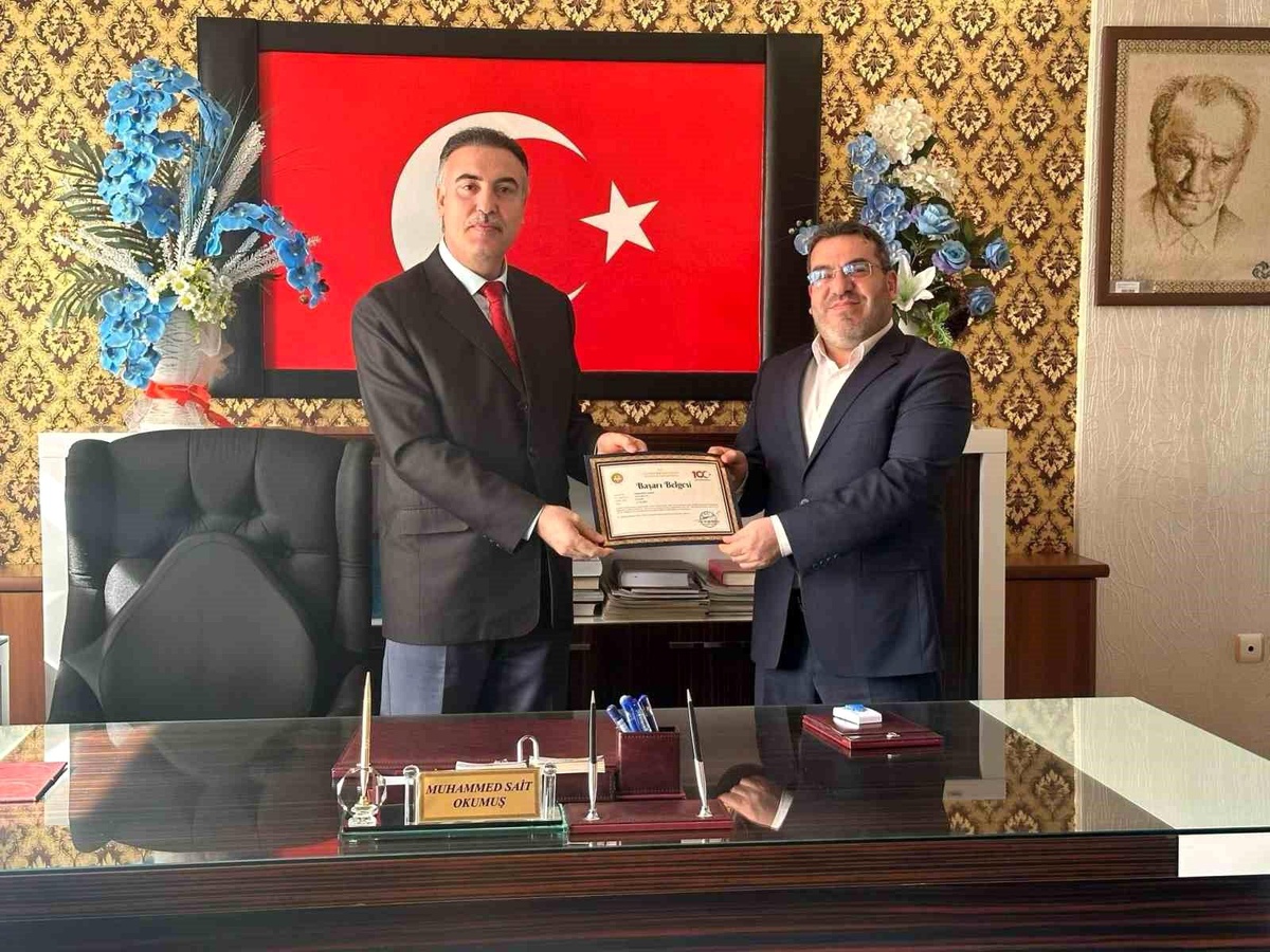 Kahramanmaraş depremlerinde görev alan din görevlilerine başarı belgesi verildi