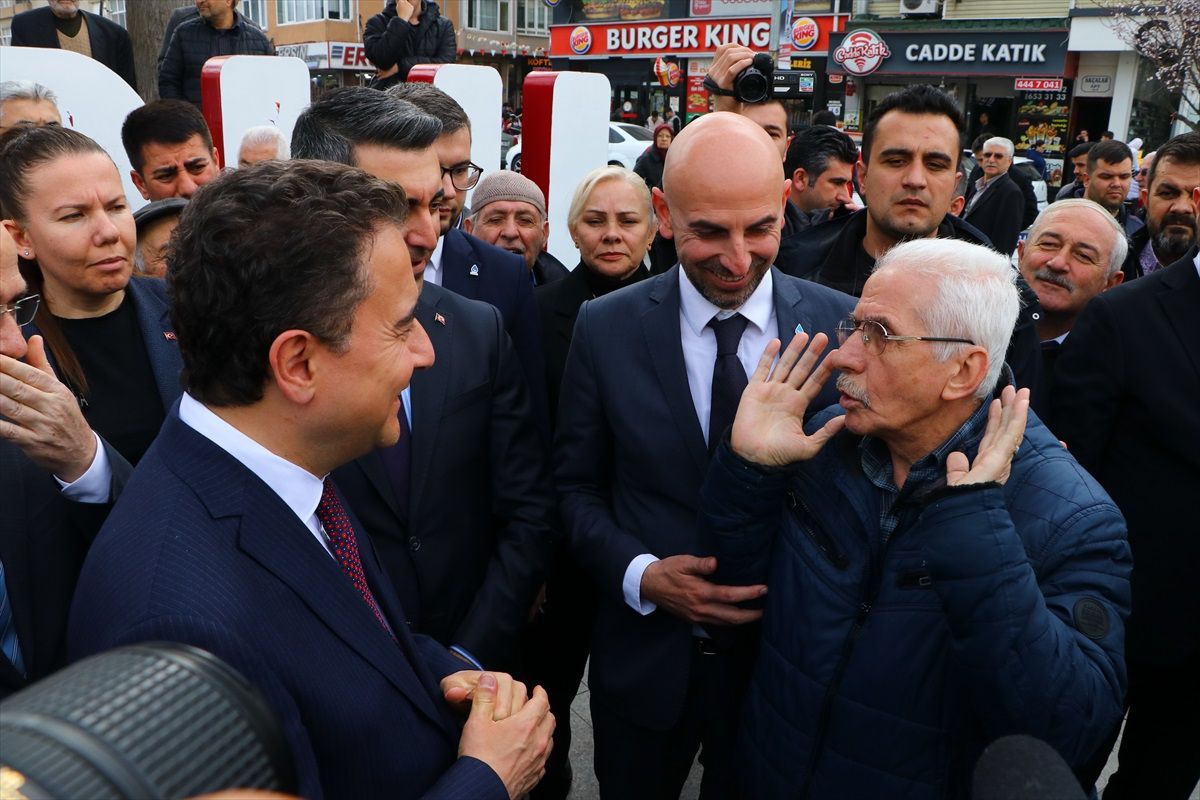 Ali Babacan, Tekirdağ ve Kırklareli\'nde seçim çalışmalarına devam etti